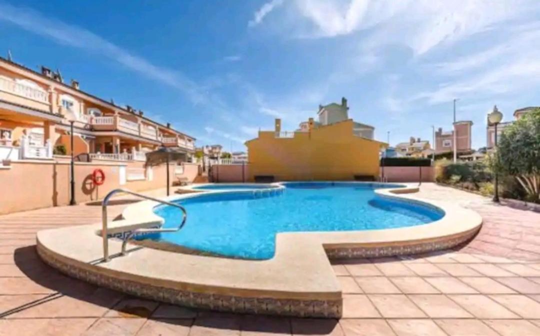 Bungalow Adaptado, Terraza Muy Grande Y Soleada. กราน อาลากันต์ ภายนอก รูปภาพ