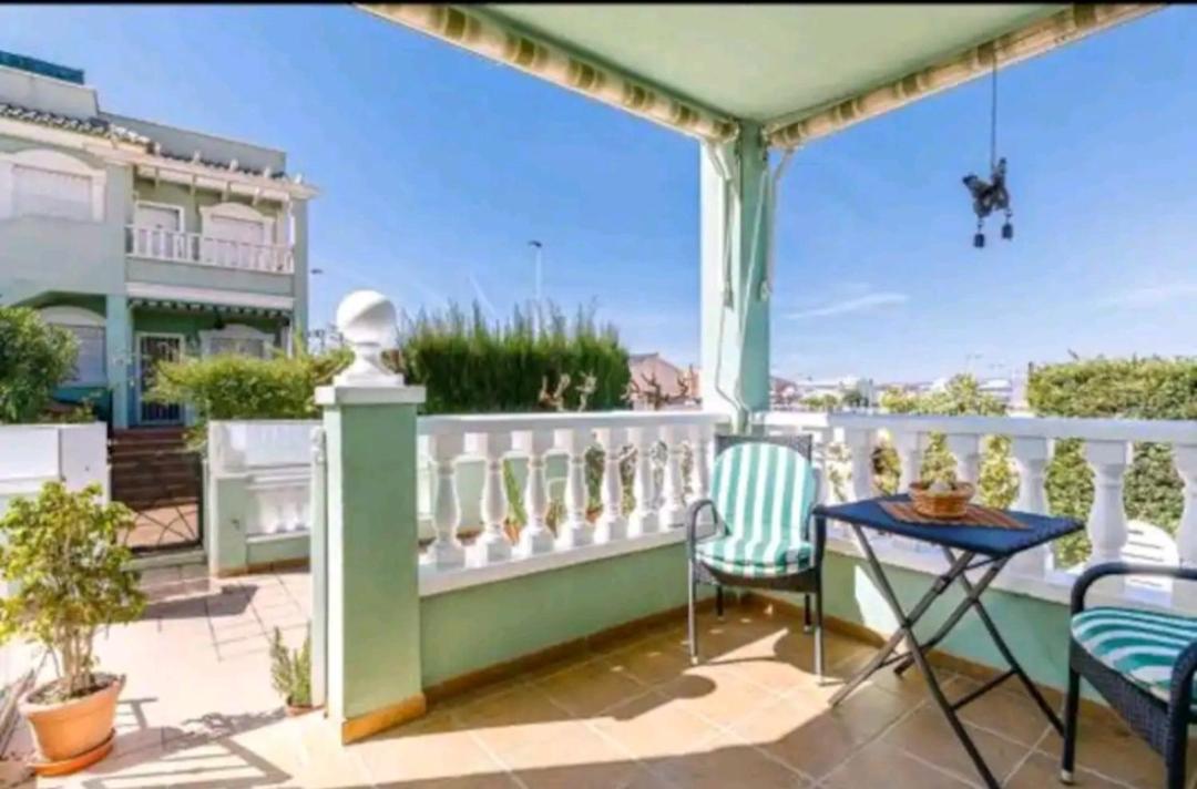 Bungalow Adaptado, Terraza Muy Grande Y Soleada. กราน อาลากันต์ ภายนอก รูปภาพ