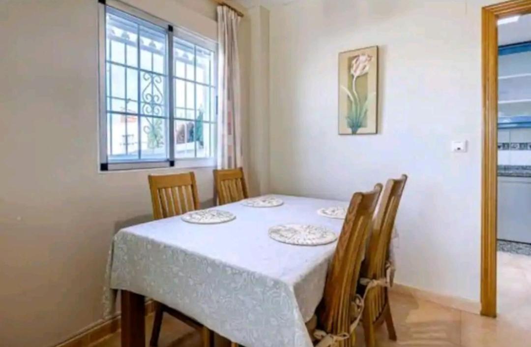 Bungalow Adaptado, Terraza Muy Grande Y Soleada. กราน อาลากันต์ ภายนอก รูปภาพ