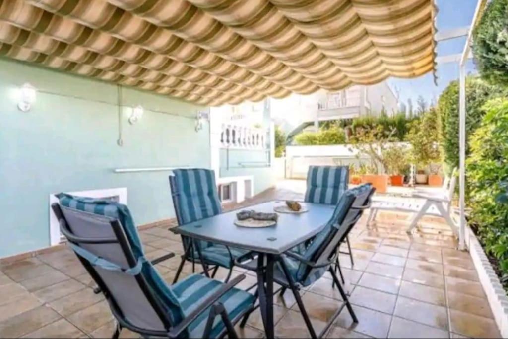 Bungalow Adaptado, Terraza Muy Grande Y Soleada. กราน อาลากันต์ ภายนอก รูปภาพ